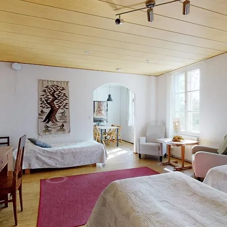 Bed & Breakfast Hoegbo Inio